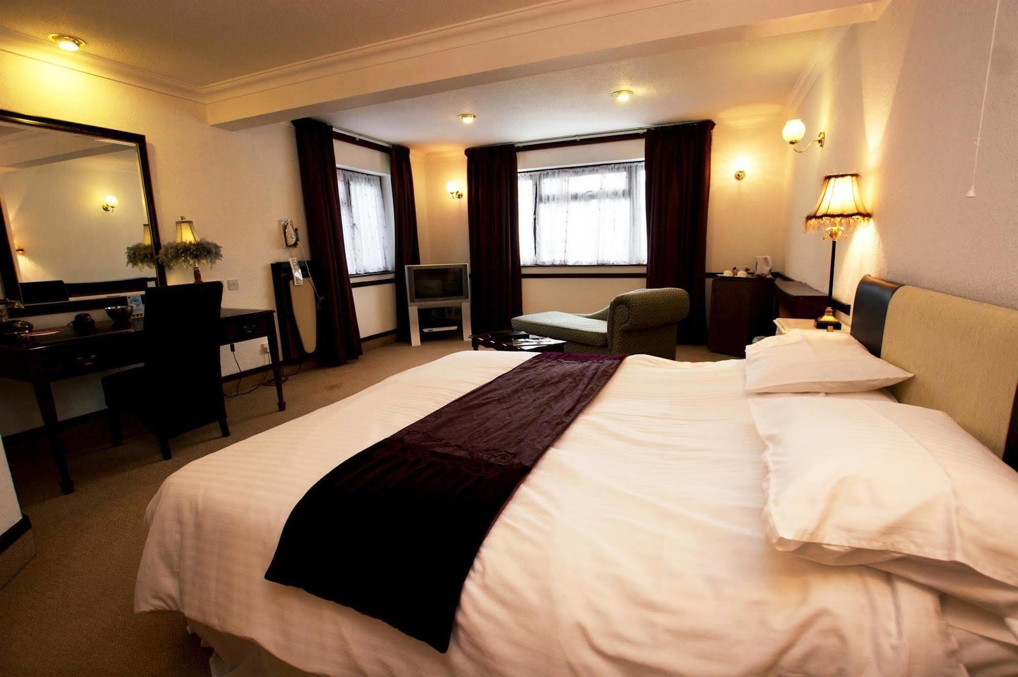 Best Western Compass Inn Tormarton Bilik gambar