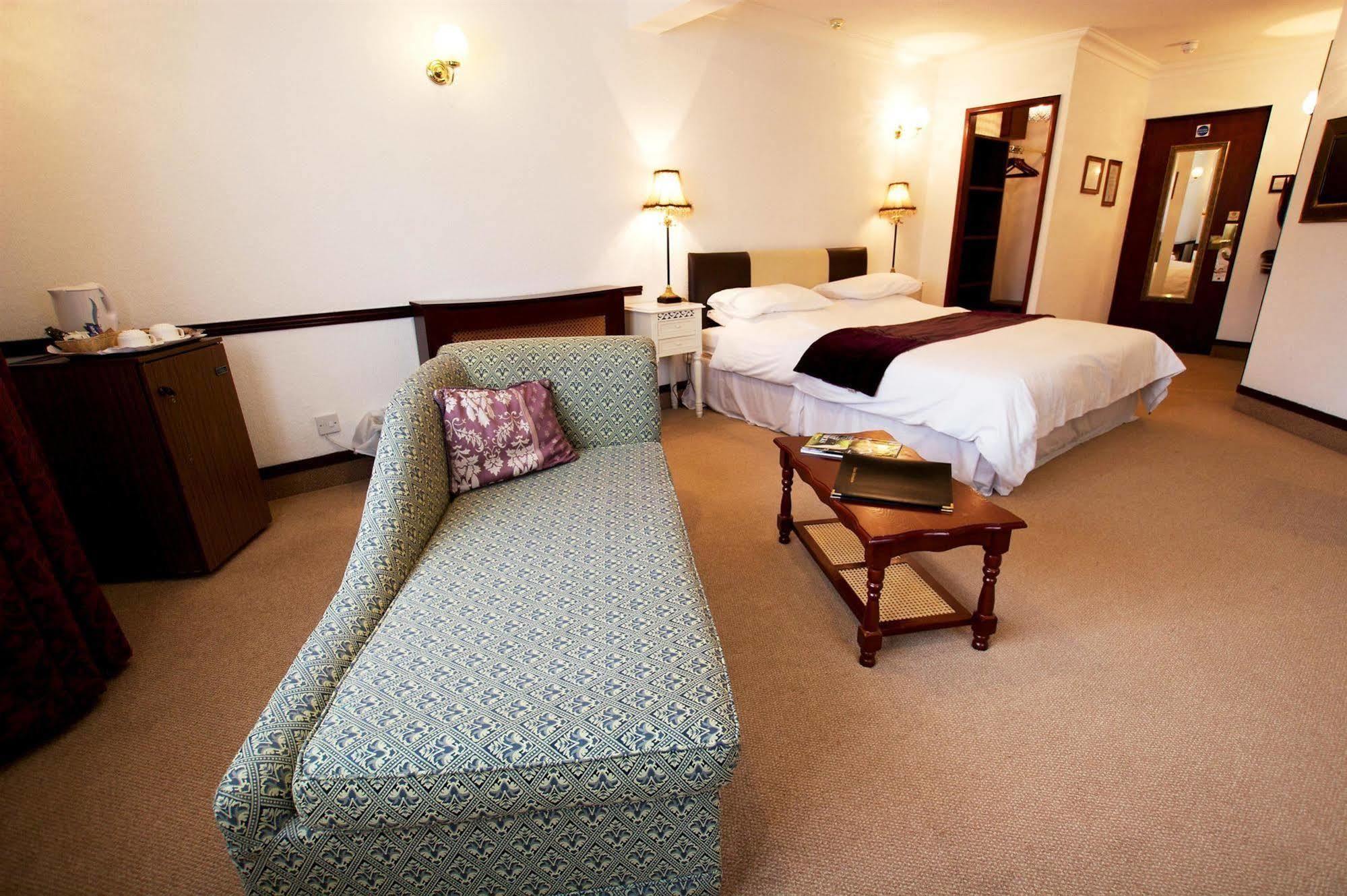 Best Western Compass Inn Tormarton Bilik gambar